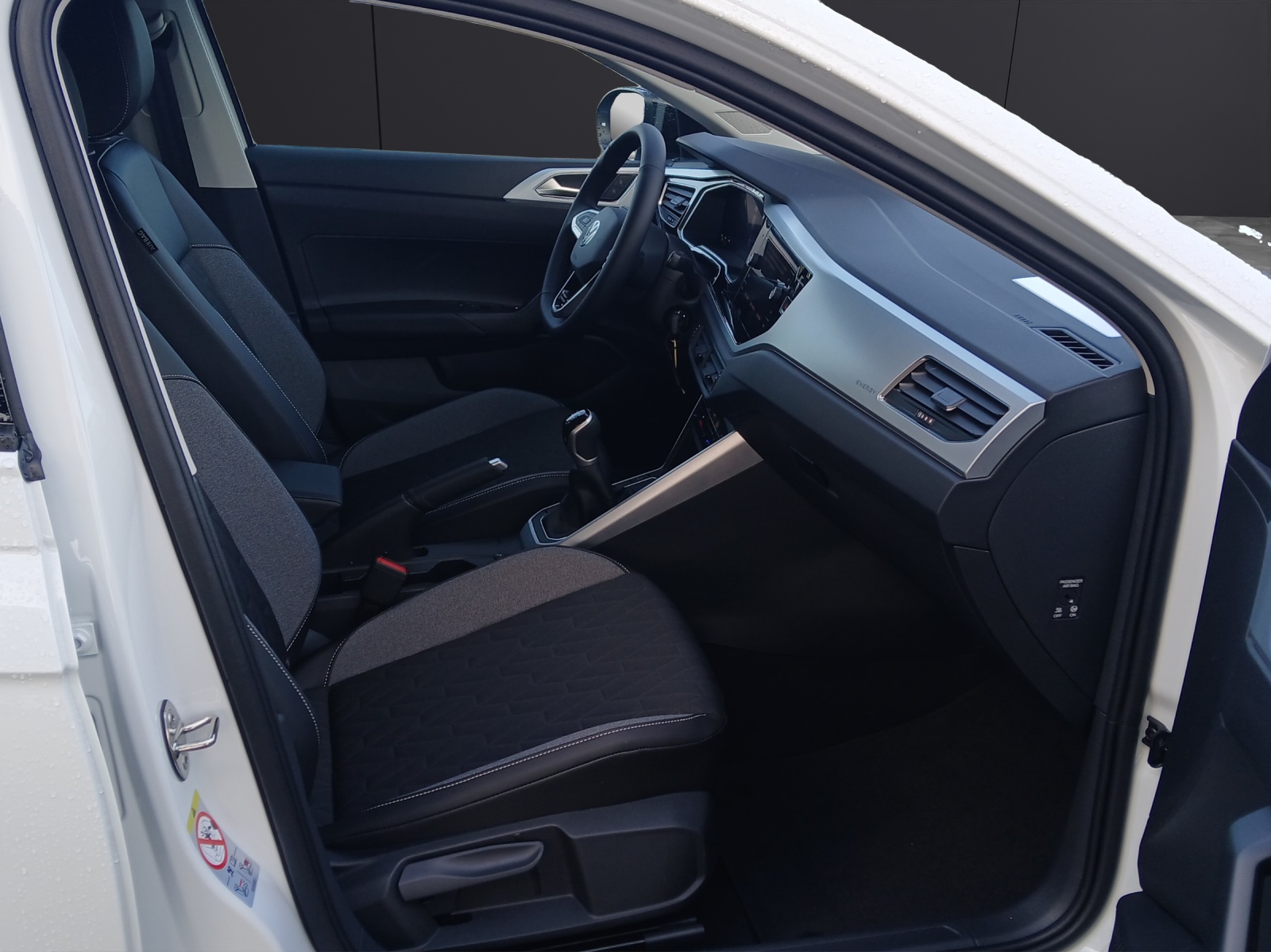 Fahrzeugabbildung Volkswagen Taigo Energy AHZV LED DAB ACC