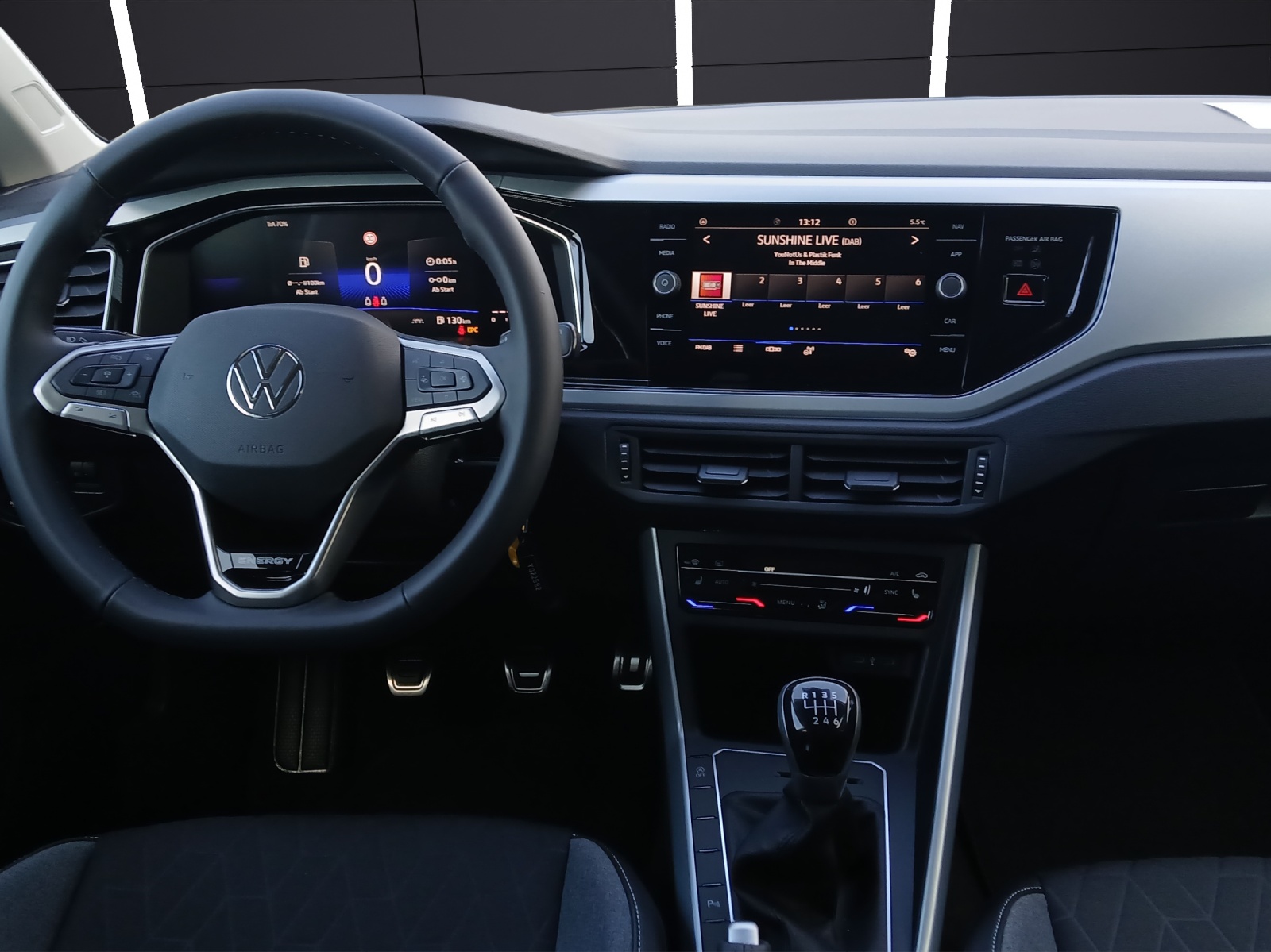 Fahrzeugabbildung Volkswagen Taigo Energy AHZV LED DAB ACC