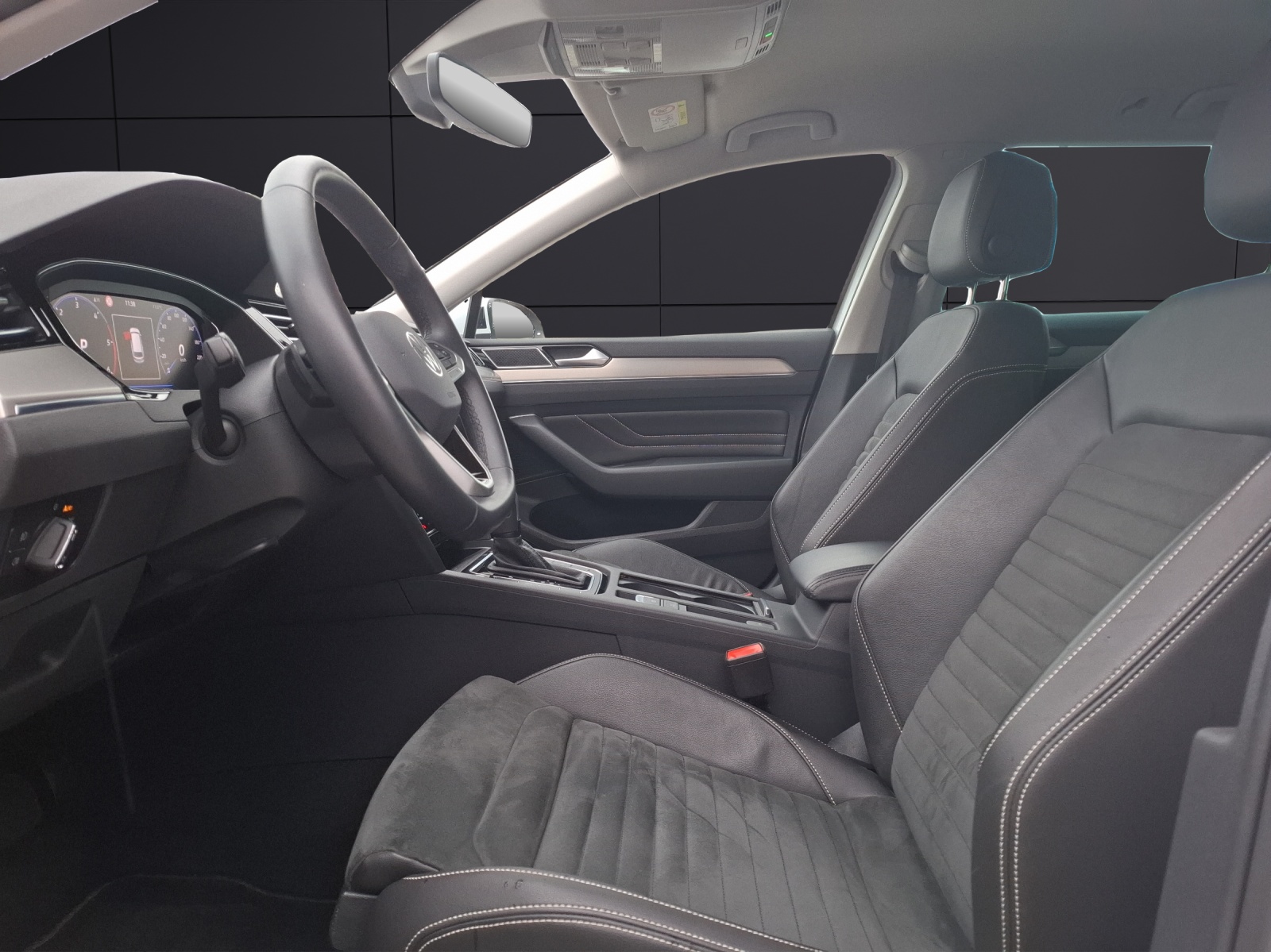 Fahrzeugabbildung Volkswagen Passat Variant TDI Elegance DSG Standhzg. Matrix Navi AID ACC RFK SH