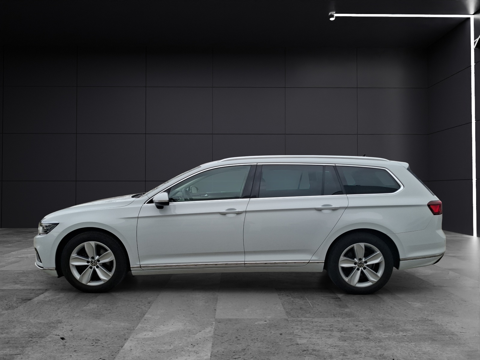 Fahrzeugabbildung Volkswagen Passat Variant TDI Elegance DSG Standhzg. Matrix Navi AID ACC RFK SH