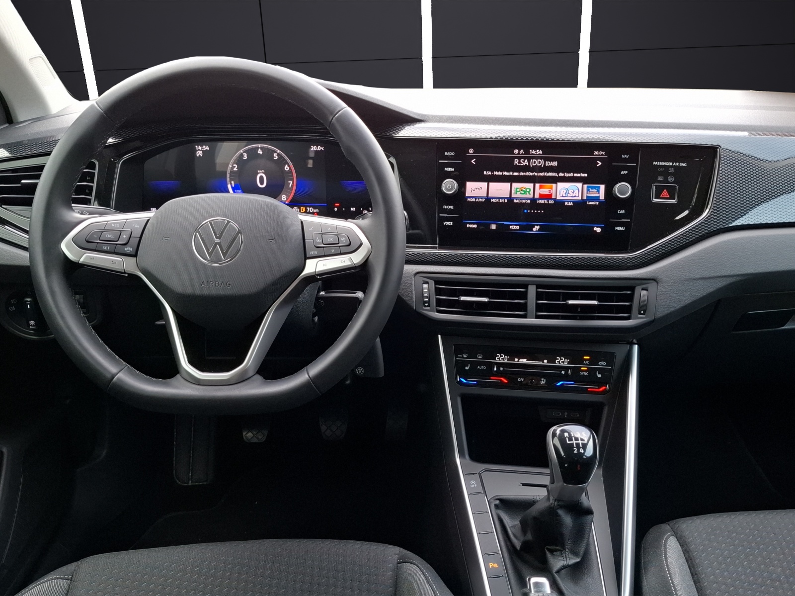 Fahrzeugabbildung Volkswagen Polo TSI Life LED CarPlay Klimaa GRA RFK SH LM