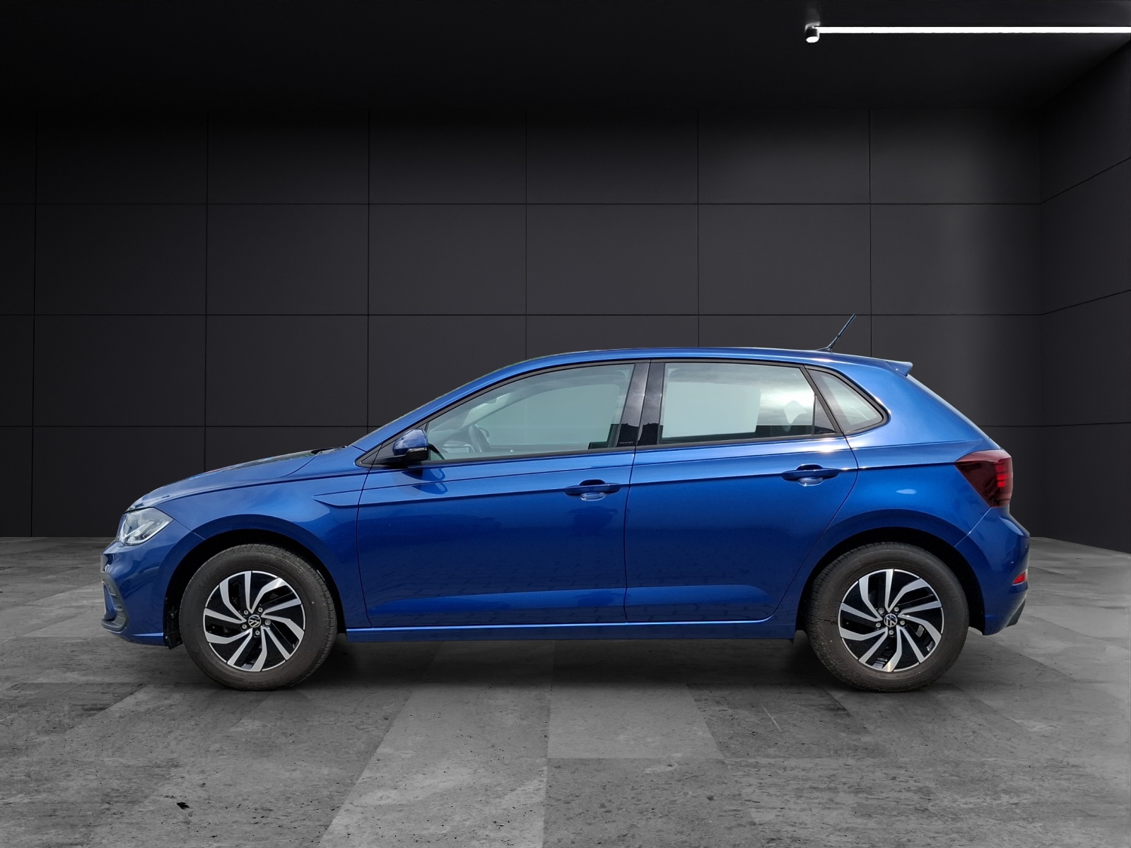 Fahrzeugabbildung Volkswagen Polo TSI Life LED CarPlay Klimaa GRA RFK SH LM