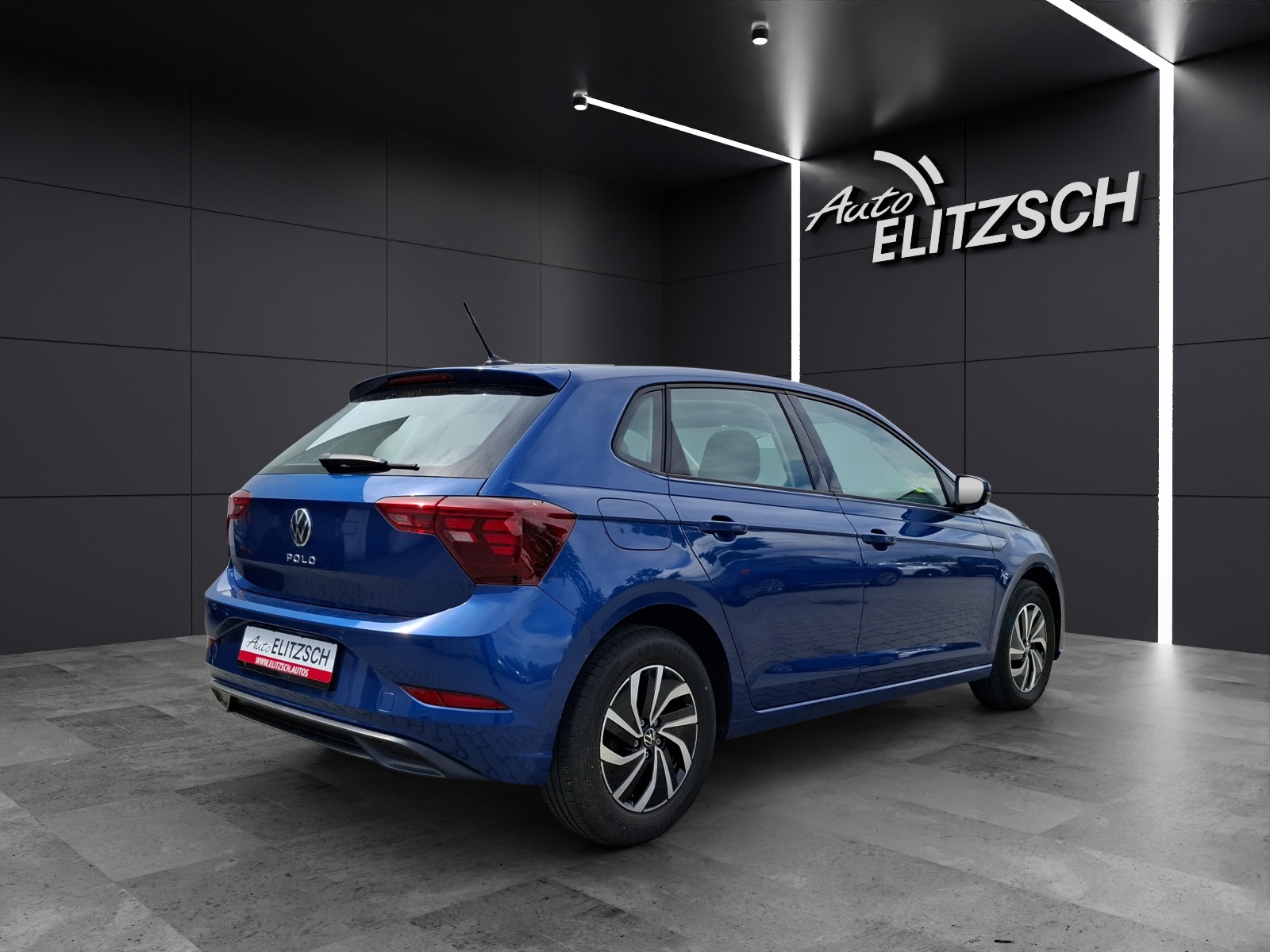 Fahrzeugabbildung Volkswagen Polo TSI Life LED CarPlay Klimaa GRA RFK SH LM
