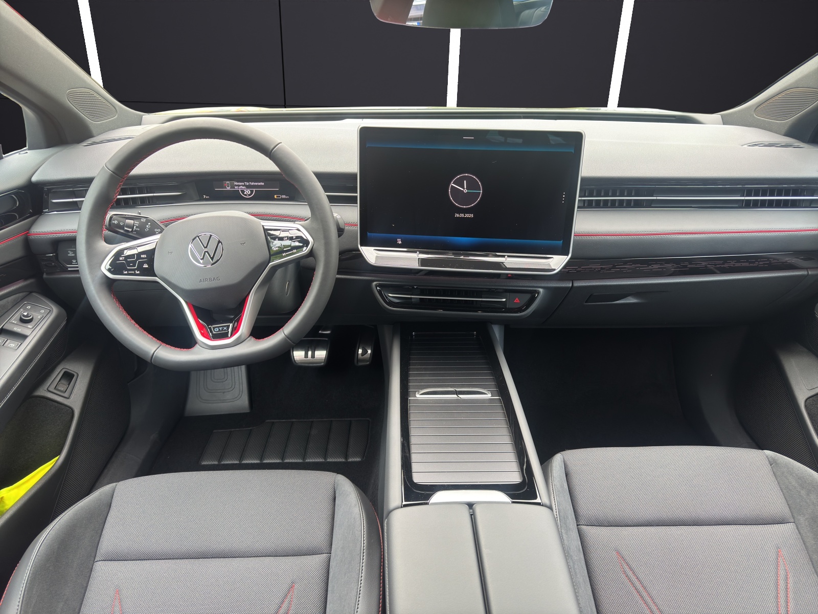 Fahrzeugabbildung Volkswagen ID.7 GTX Tourer 4MOTION 250 kW (340 PS) 86 kWh 1-Gang-Automatik GTX 4MOTION