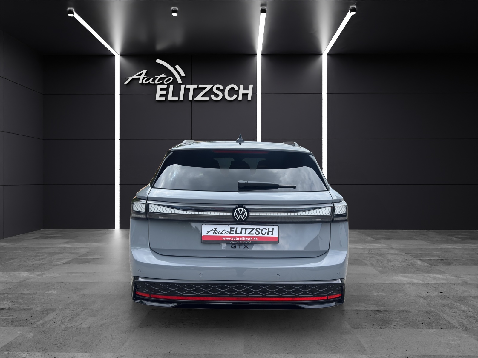 Fahrzeugabbildung Volkswagen ID.7 GTX Tourer 4MOTION 250 kW (340 PS) 86 kWh 1-Gang-Automatik GTX 4MOTION