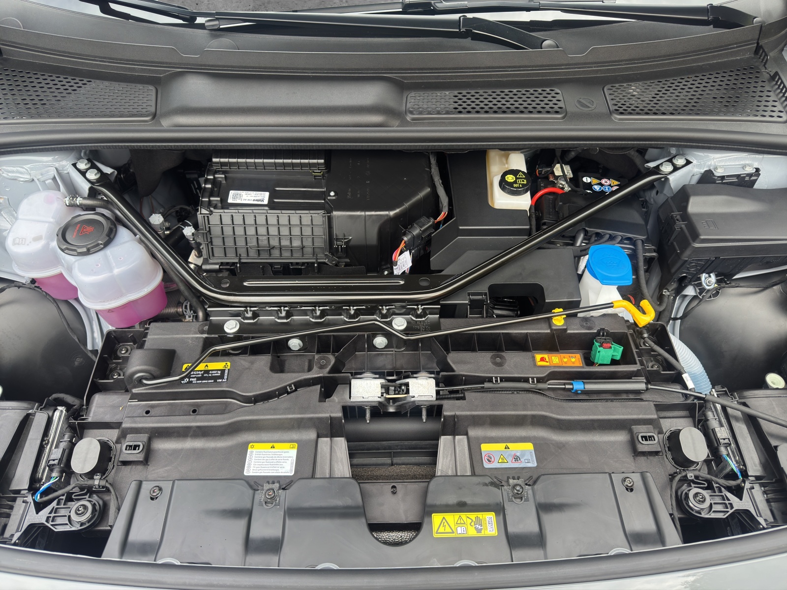 Fahrzeugabbildung Volkswagen ID.7 GTX Tourer 4MOTION 250 kW (340 PS) 86 kWh 1-Gang-Automatik GTX 4MOTION