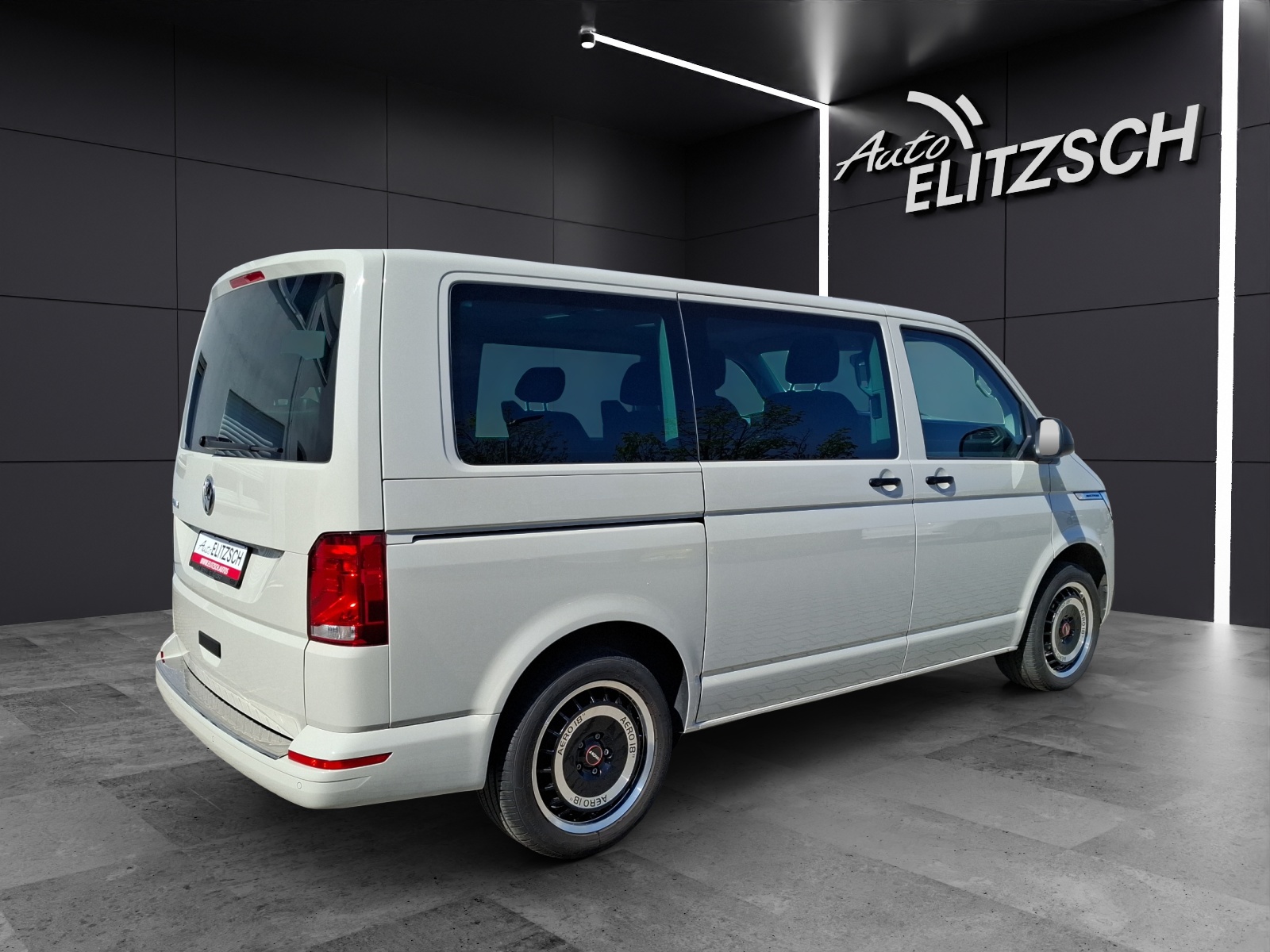 Fahrzeugabbildung Volkswagen T6 Multivan T6.1 TDI Family AHK CarPlay GRA PDC SH