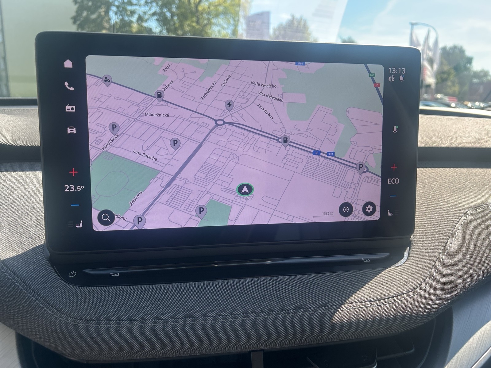 Fahrzeugabbildung SKODA Enyaq 60 Essence AHZV NAVI RFK ACC