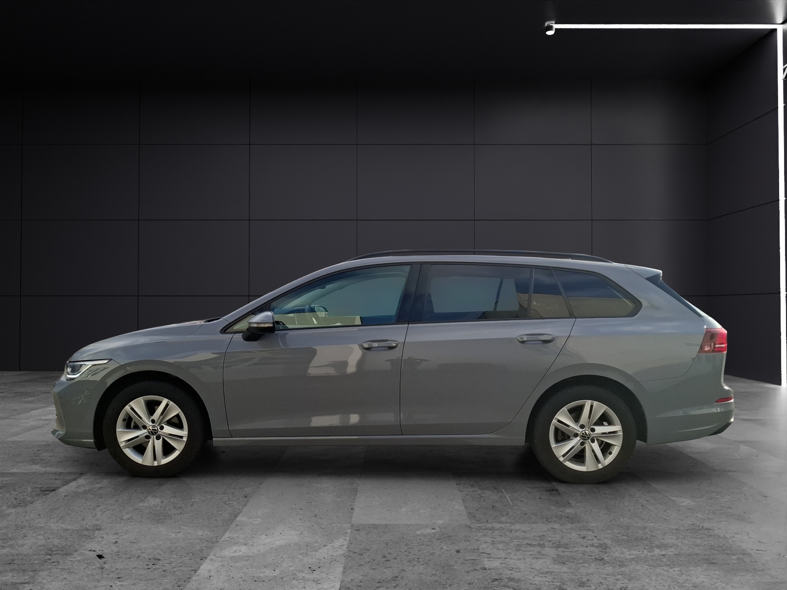 Fahrzeugabbildung Volkswagen Golf VIII Variant TSI Life STH LED Navi ACC HUD PDC SH LM