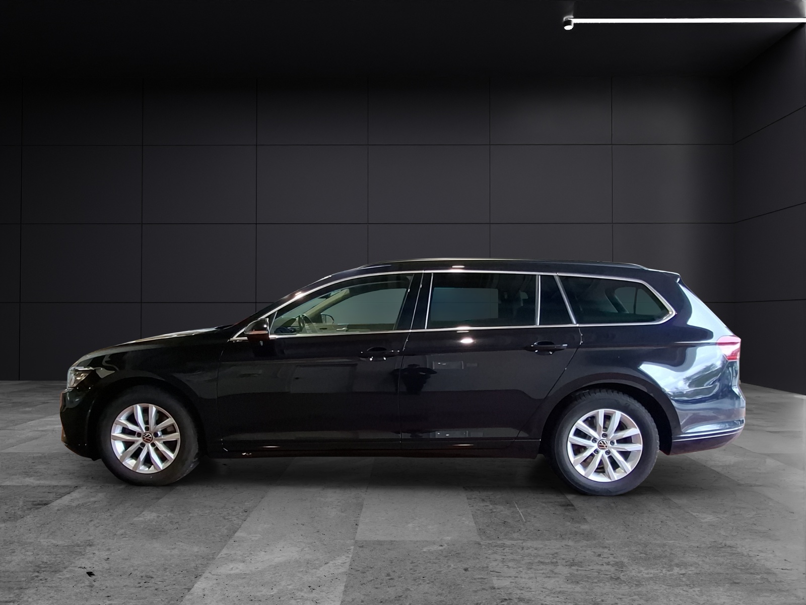 Fahrzeugabbildung Volkswagen Passat Variant TDI Business DSG Matrix AHK Navi AID ACC RFK SH