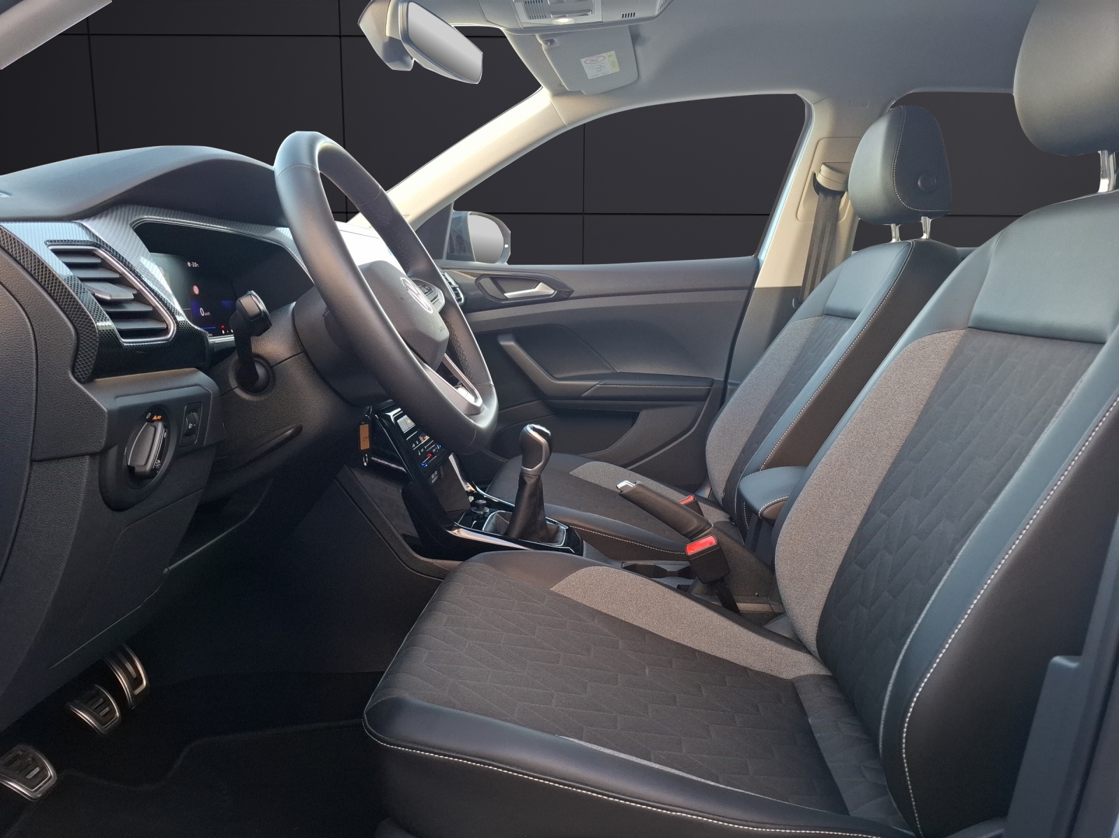 Fahrzeugabbildung Volkswagen T-Cross TSI Goal LED Navi AID ACC RFK SH LM