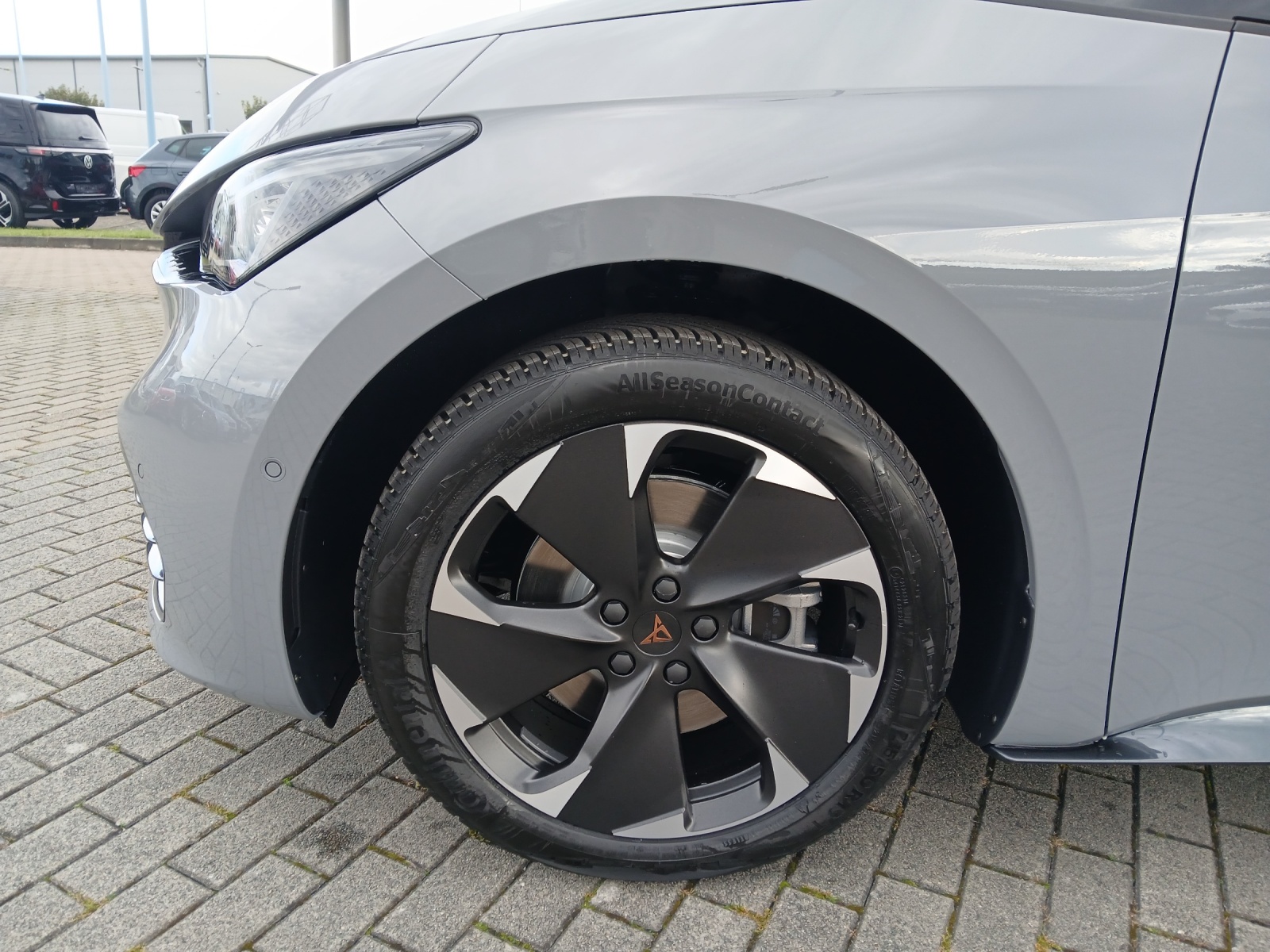 Fahrzeugabbildung CUPRA Born 79kWh BelowZero PilotXL