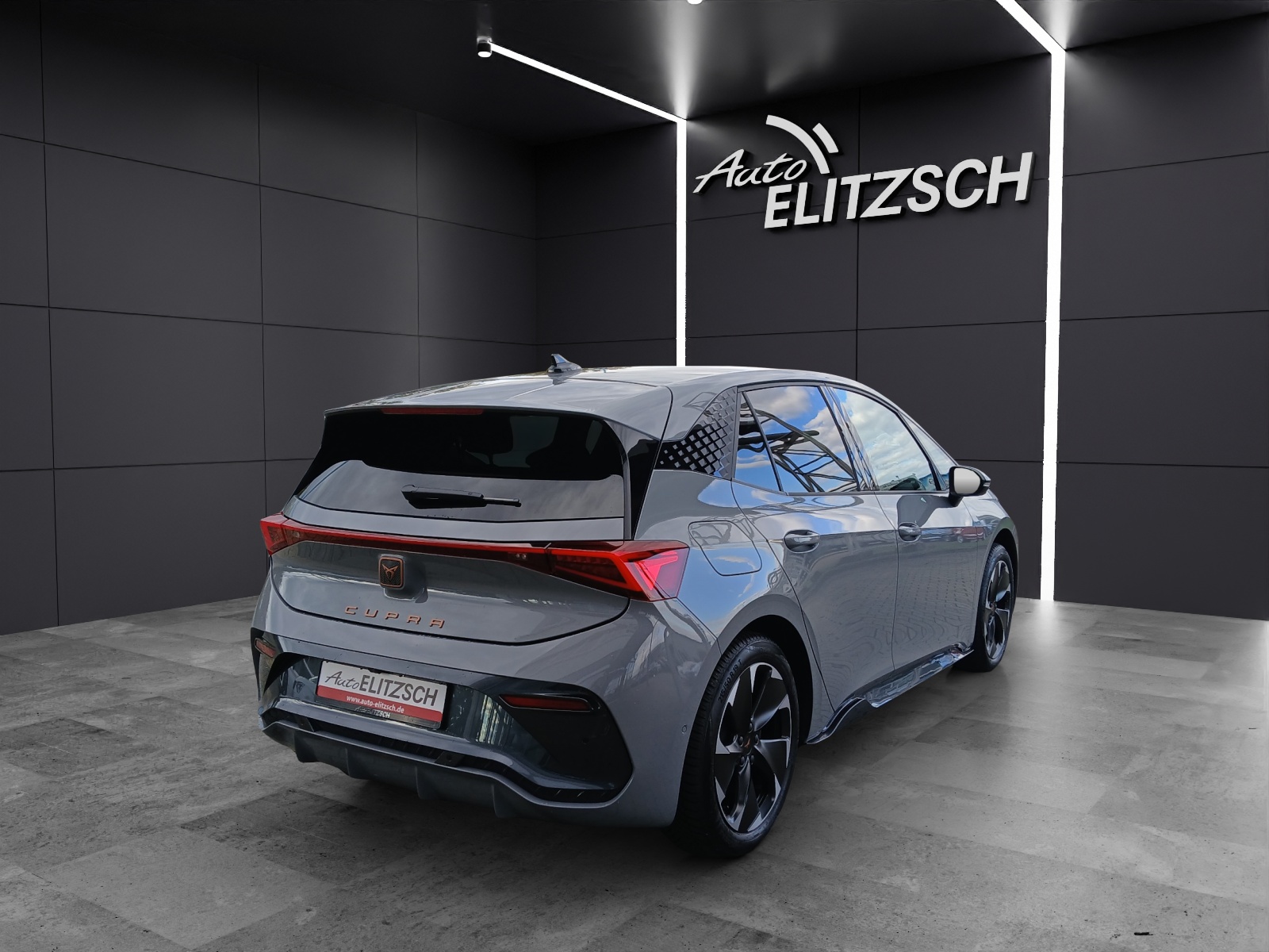 Fahrzeugabbildung CUPRA Born 79kWh BelowZero PilotXL