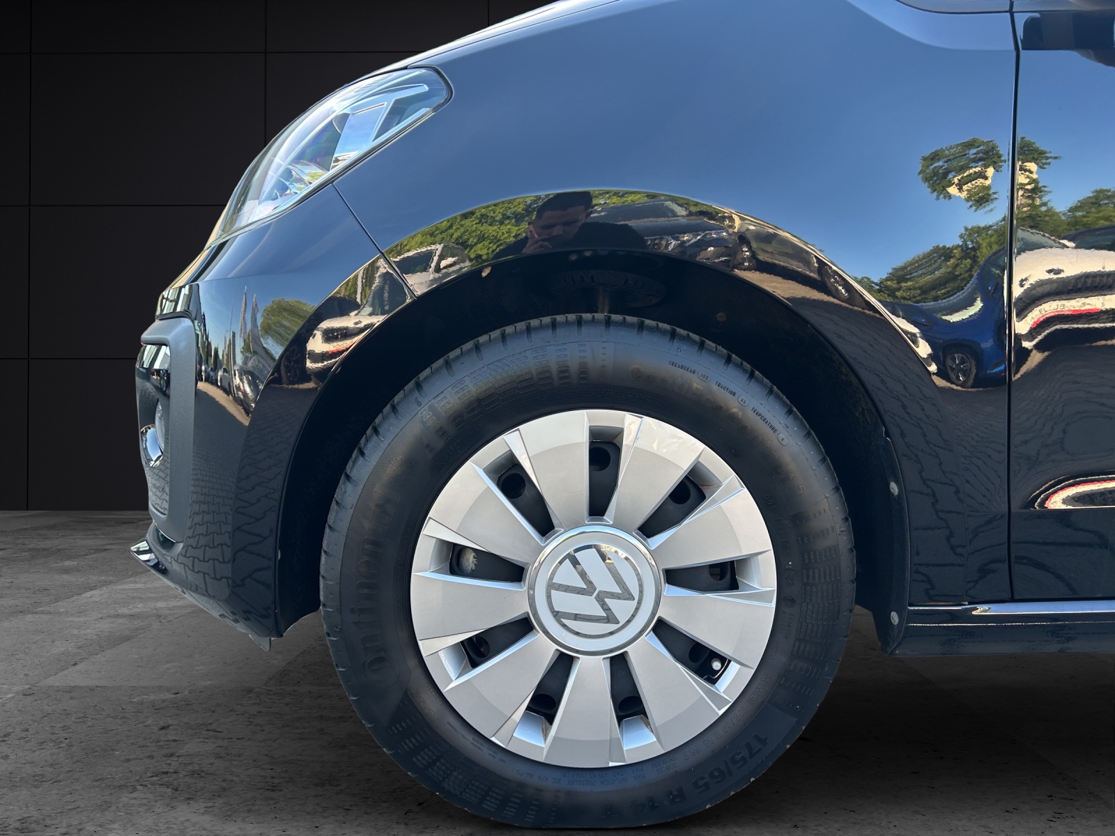Fahrzeugabbildung Volkswagen up! Klima SHZ GRA RFK maps+more