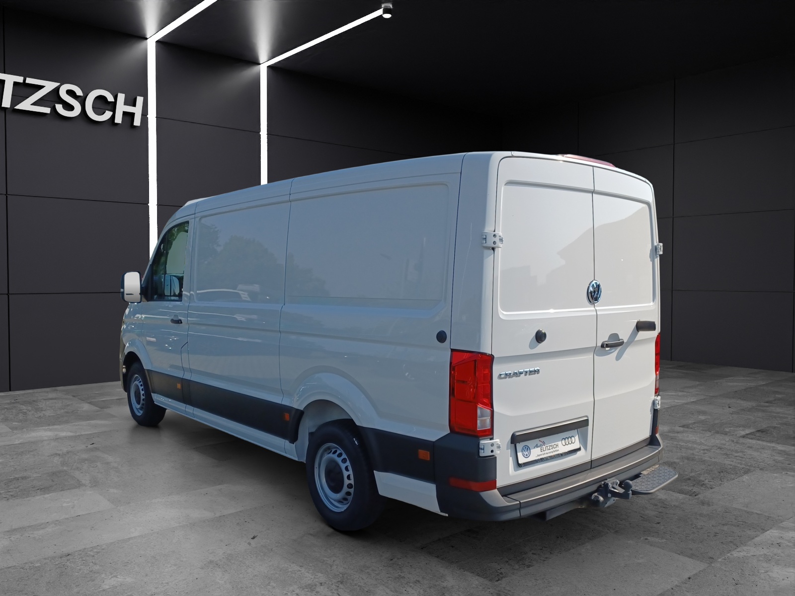 Fahrzeugabbildung Volkswagen Crafter Kasten 35 TDI MR KLIMA AHK RADIO HOLZFUSSBODEN
