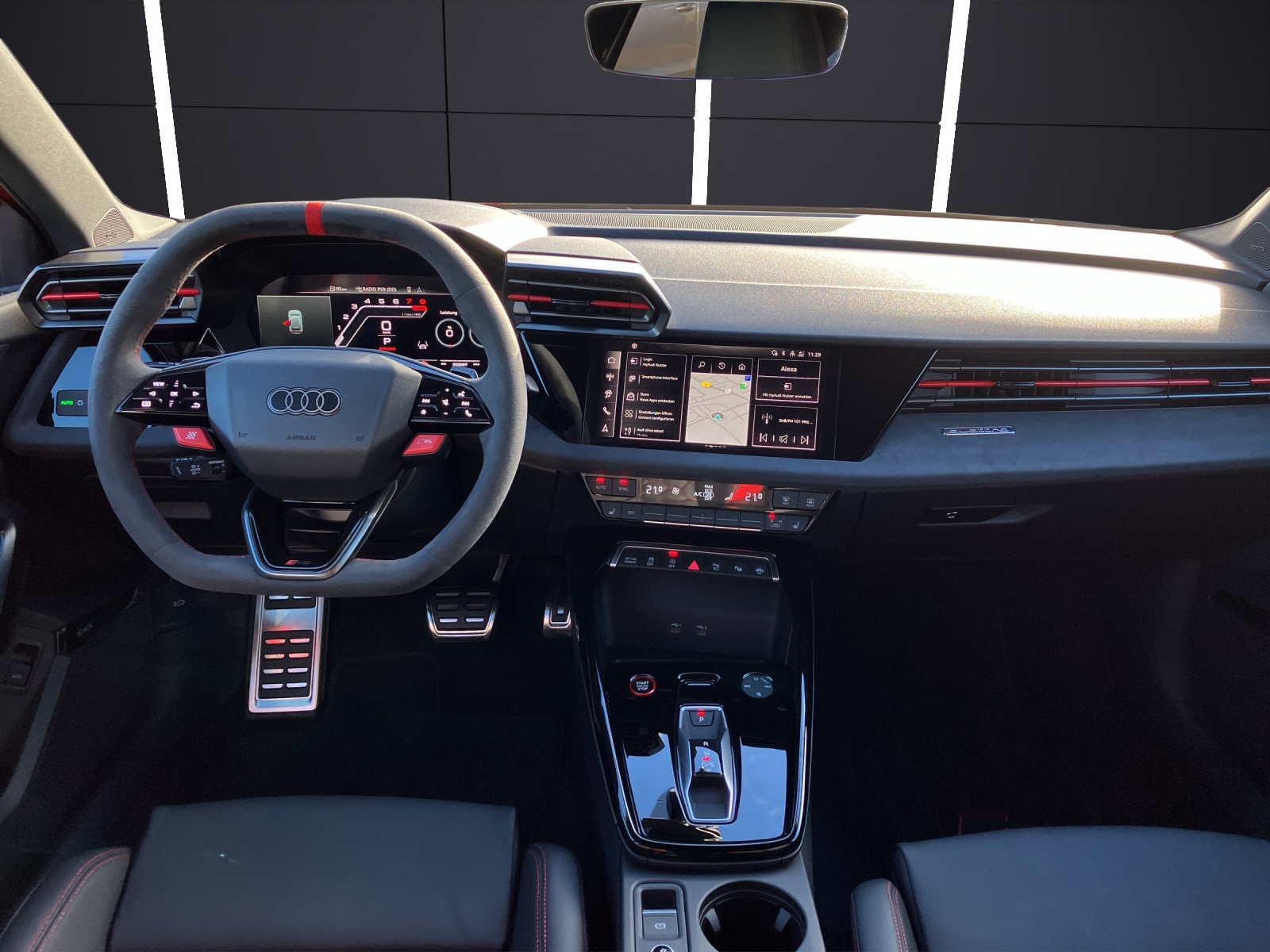 Fahrzeugabbildung Audi RS 3 Sportback 2.5 TFSI quattro Matrix LED, Leder Feinnappa, 280 km/h