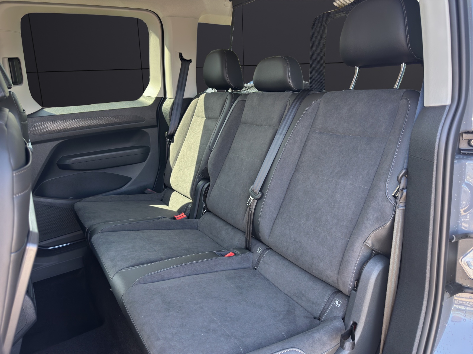 Fahrzeugabbildung Volkswagen Caddy Style TSI 7-DSG KLIMA SITZH. LED RFK
