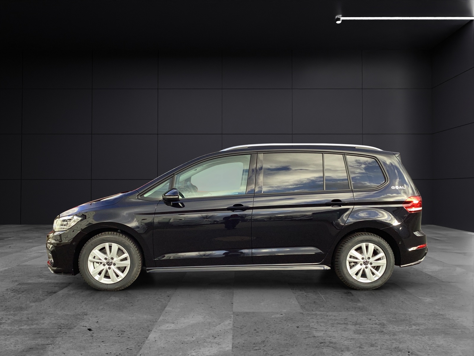 Fahrzeugabbildung Volkswagen Touran Comfortline BMT/Start-Stopp AHZV IQ.LIGHT ACC DAB*