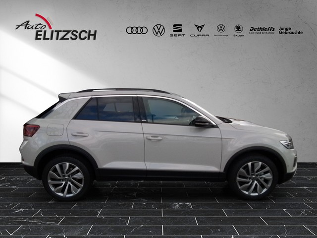 Fahrzeugabbildung Volkswagen T-Roc Move Matrix Navi AID ACC Park-Assist SH LM