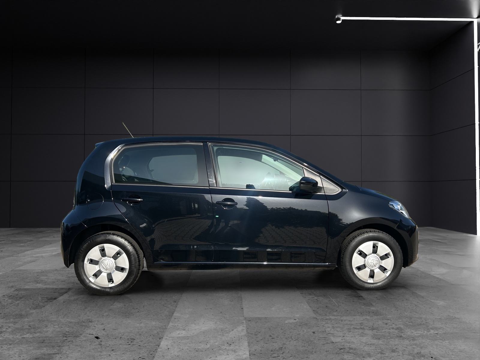 Fahrzeugabbildung Volkswagen up! Klima SHZ GRA RFK maps+more