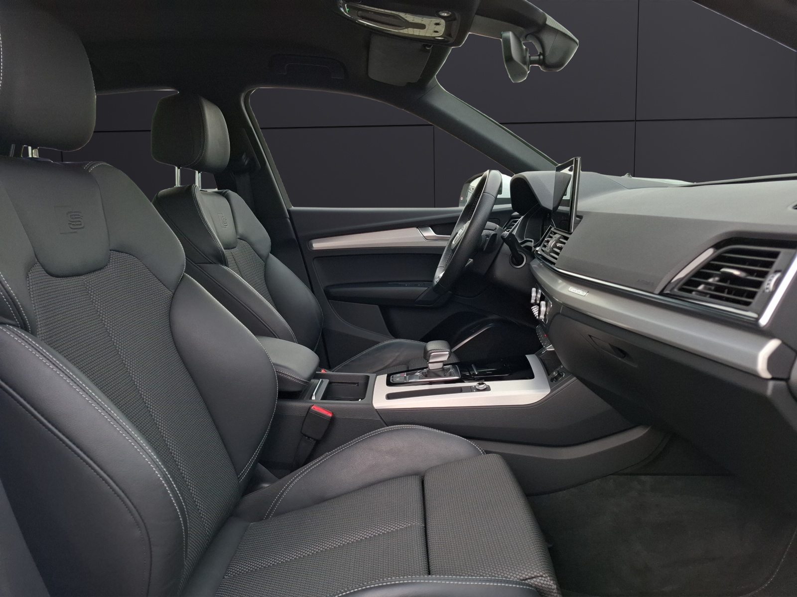 Fahrzeugabbildung Audi Q5 40 TDI quattro S-line S-tronic STH Matrix AHK Navi AVC ACC SH