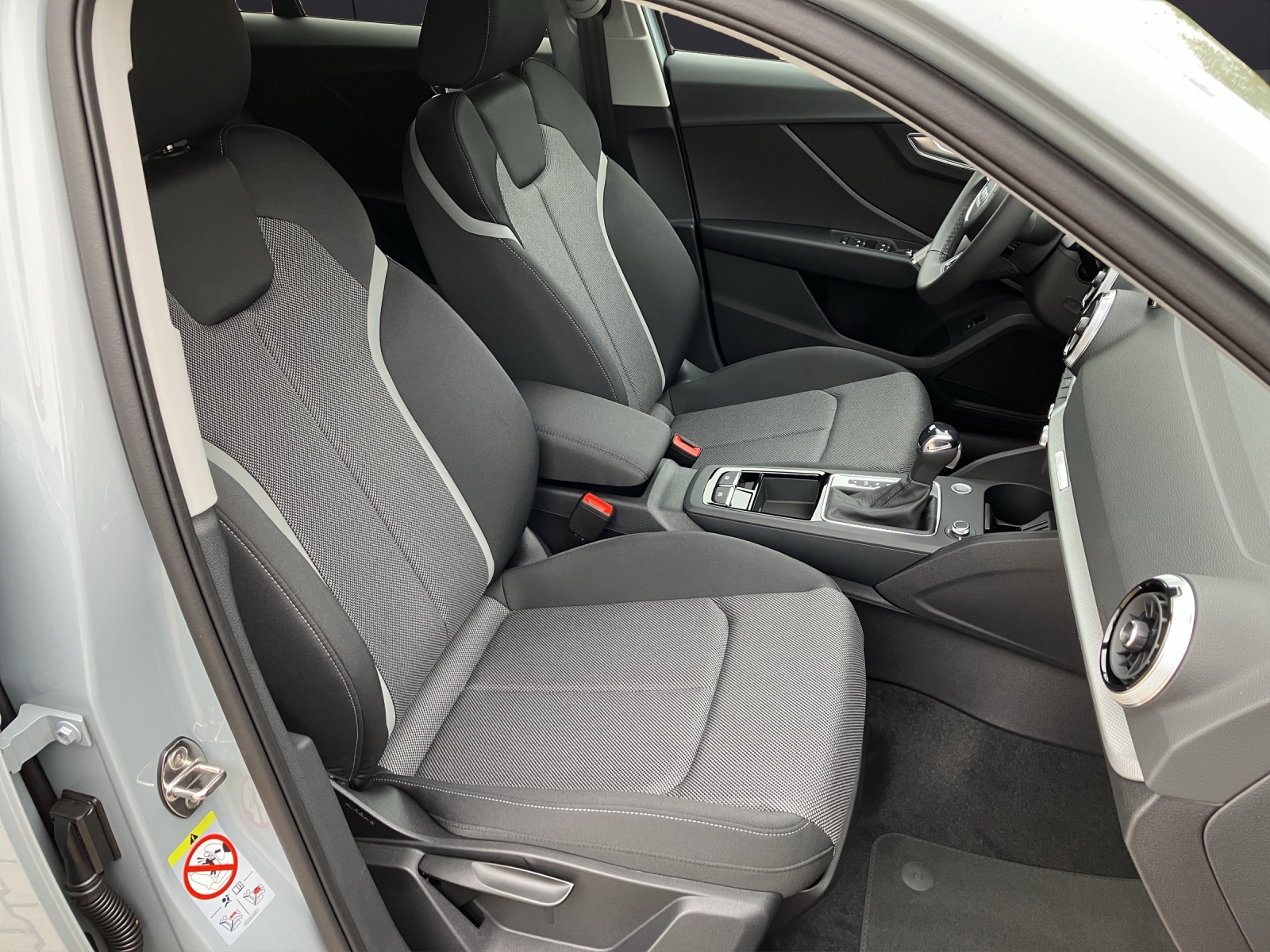 Fahrzeugabbildung Audi Audi Q2 advanced 35 TFSI advanced, S tronic, MatrixLED, virtual cockpit plus