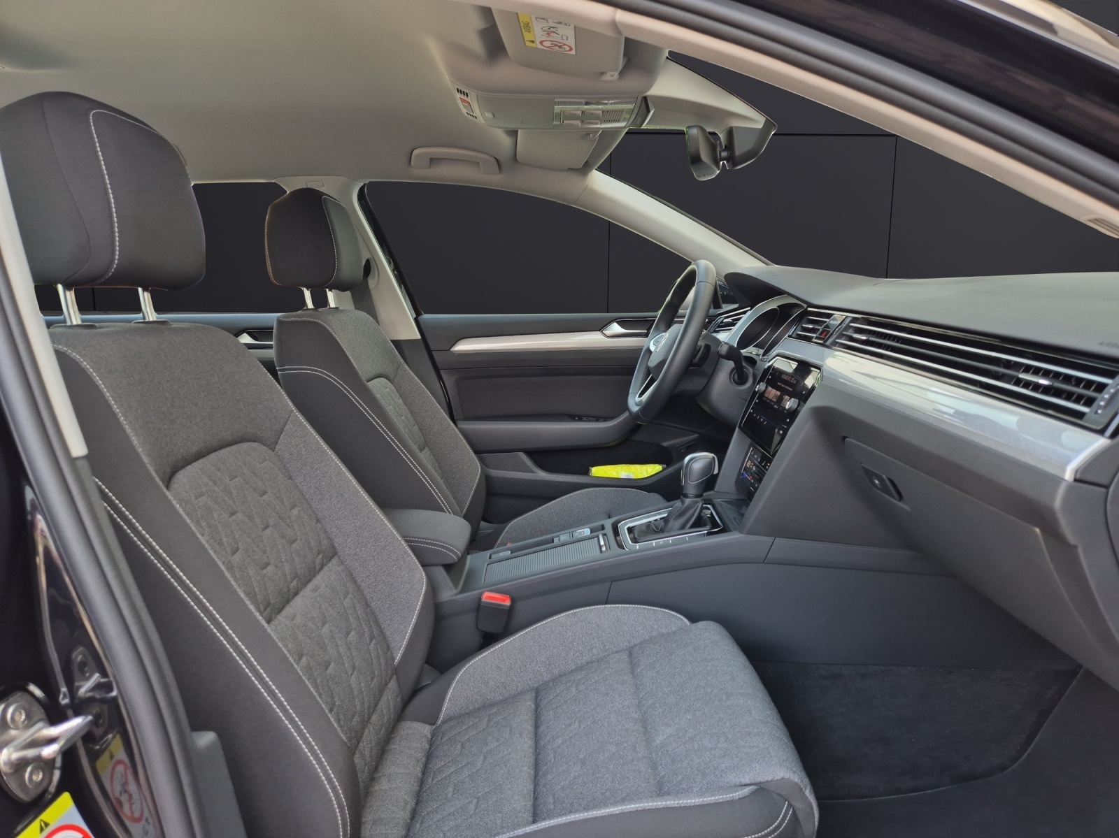 Fahrzeugabbildung Volkswagen Passat Variant TDI Business DSG Matrix Navi ACC RFK SH