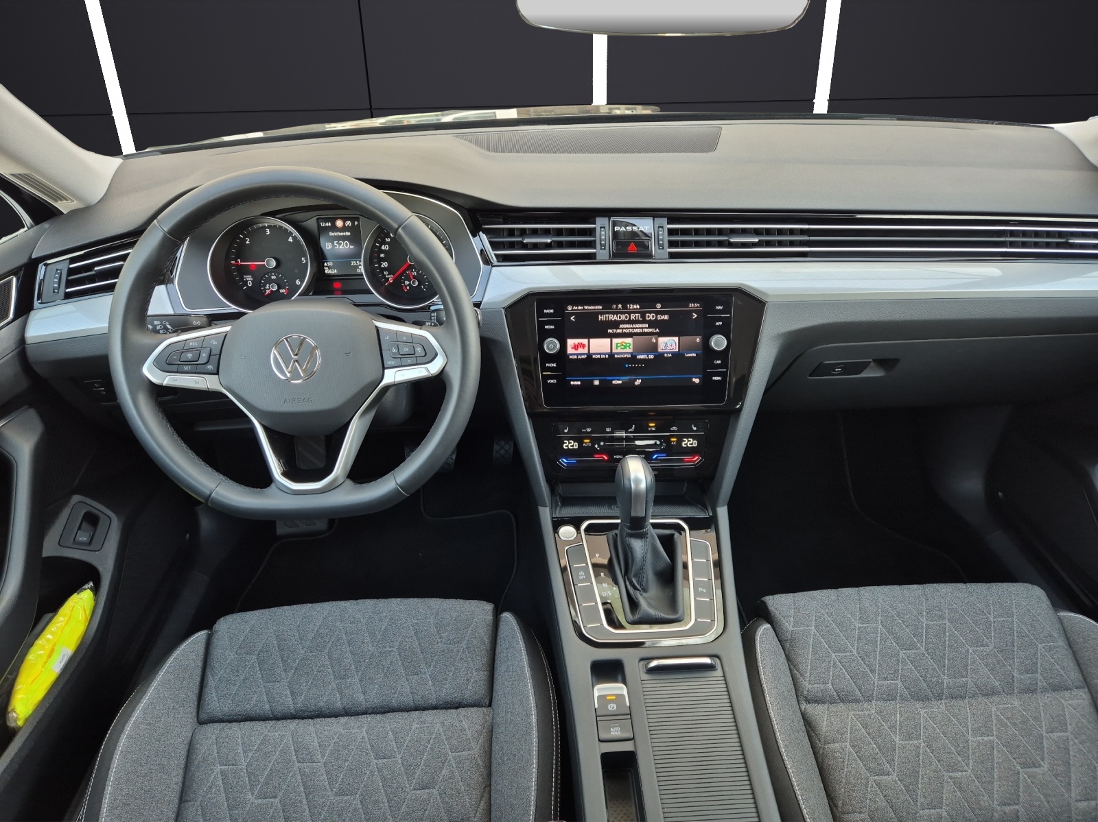 Fahrzeugabbildung Volkswagen Passat Variant TDI Business DSG Matrix Navi ACC RFK SH