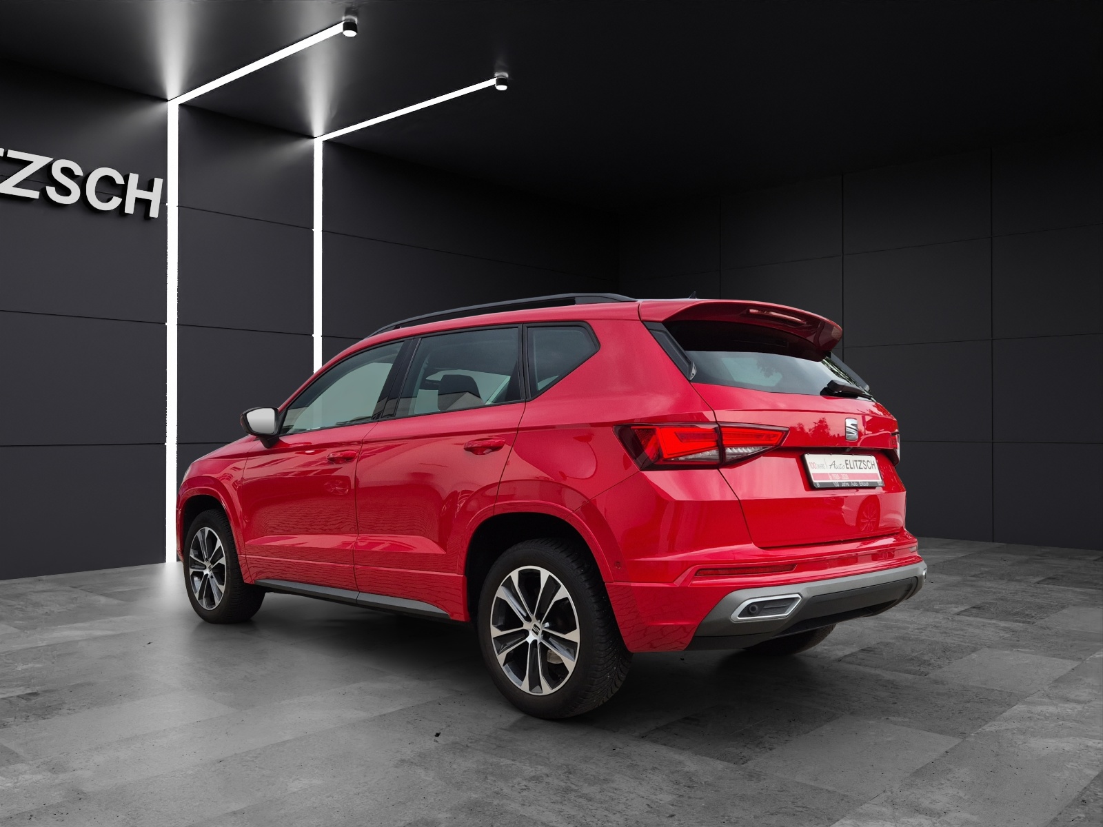 Fahrzeugabbildung SEAT Ateca TSI FR LED AHK CarPlay AID ACC RFK SHZ