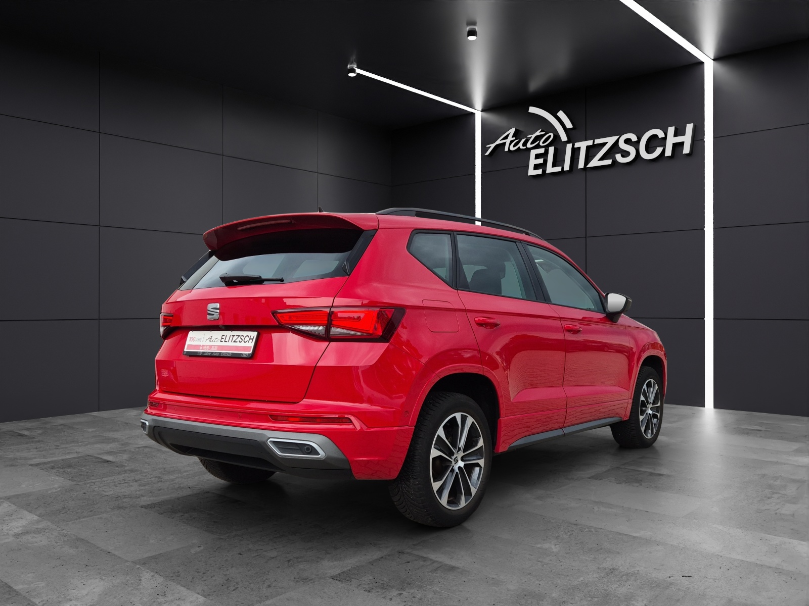 Fahrzeugabbildung SEAT Ateca TSI FR LED AHK CarPlay AID ACC RFK SHZ