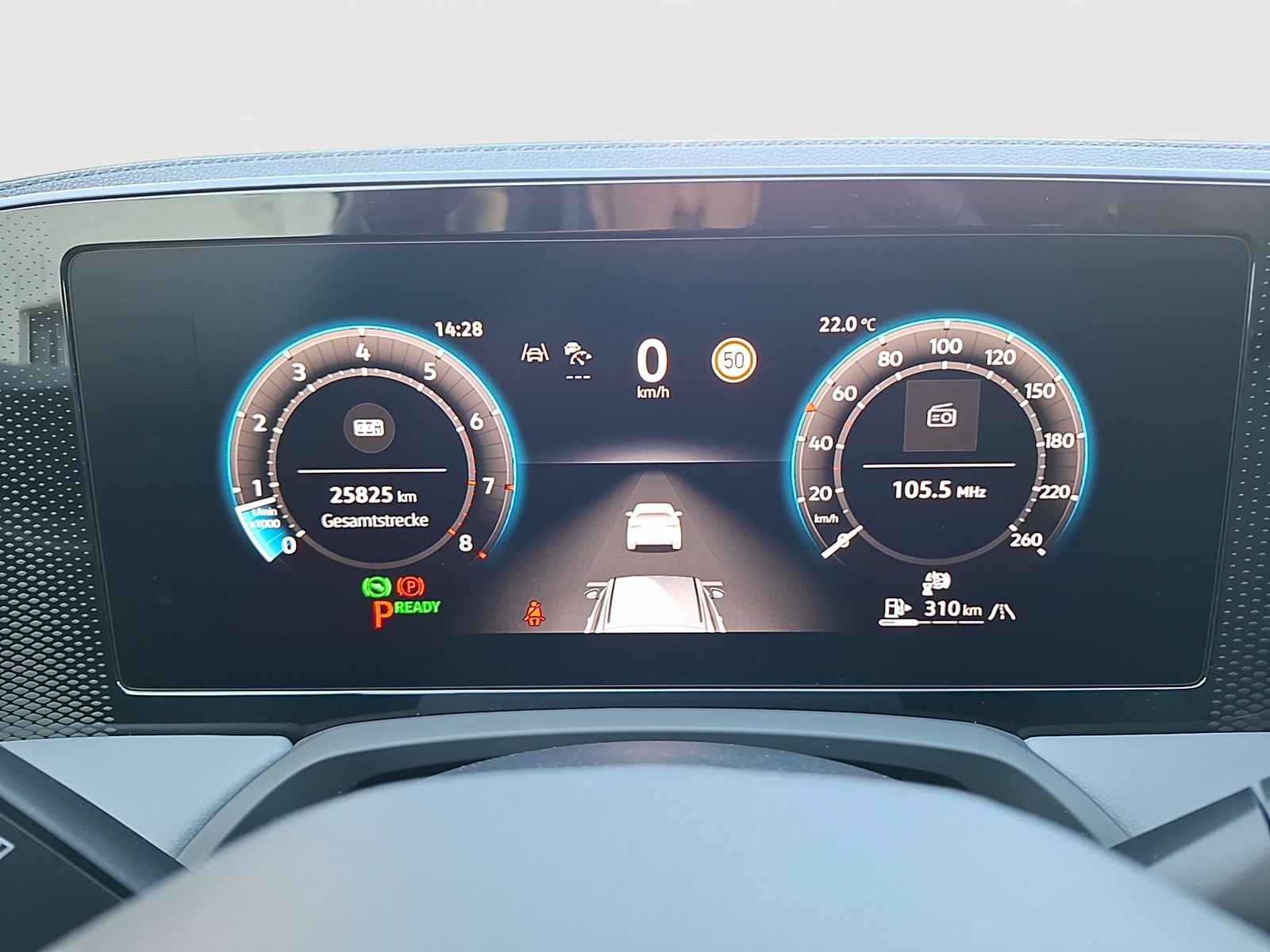 Fahrzeugabbildung Volkswagen Passat Variant eTSI Business DSG LED Navi AID HUD ACC RFK SH