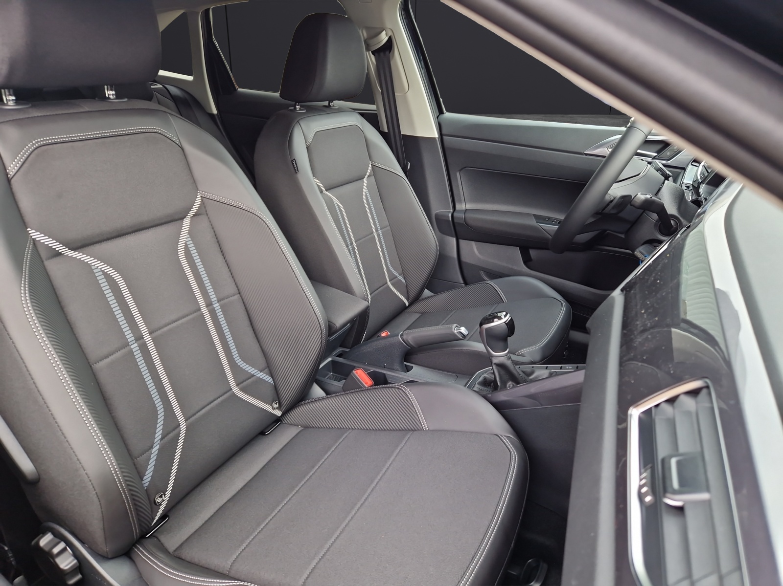 Fahrzeugabbildung Volkswagen Taigo DSG Style Matrix RFK AppCon ACC SH