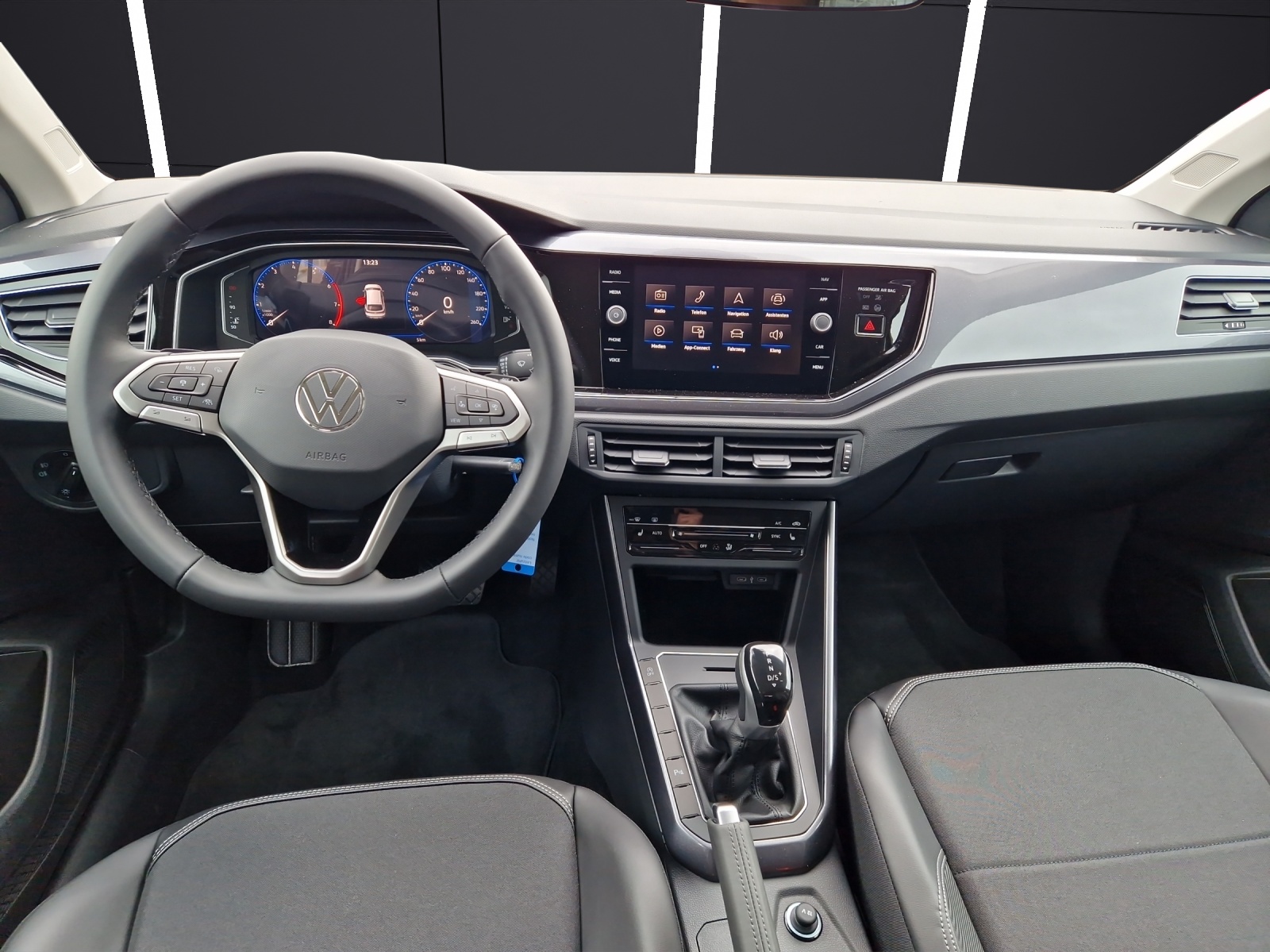 Fahrzeugabbildung Volkswagen Taigo DSG Style Matrix RFK AppCon ACC SH