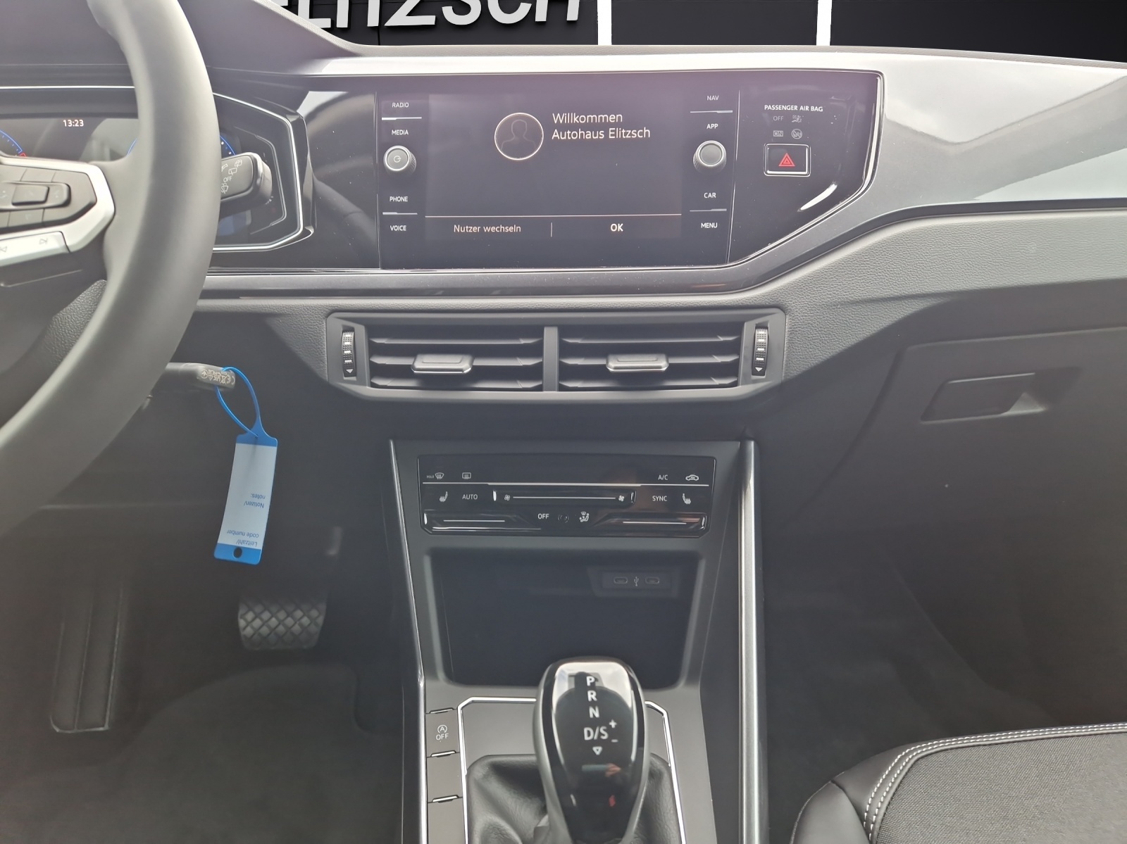 Fahrzeugabbildung Volkswagen Taigo DSG Style Matrix RFK AppCon ACC SH