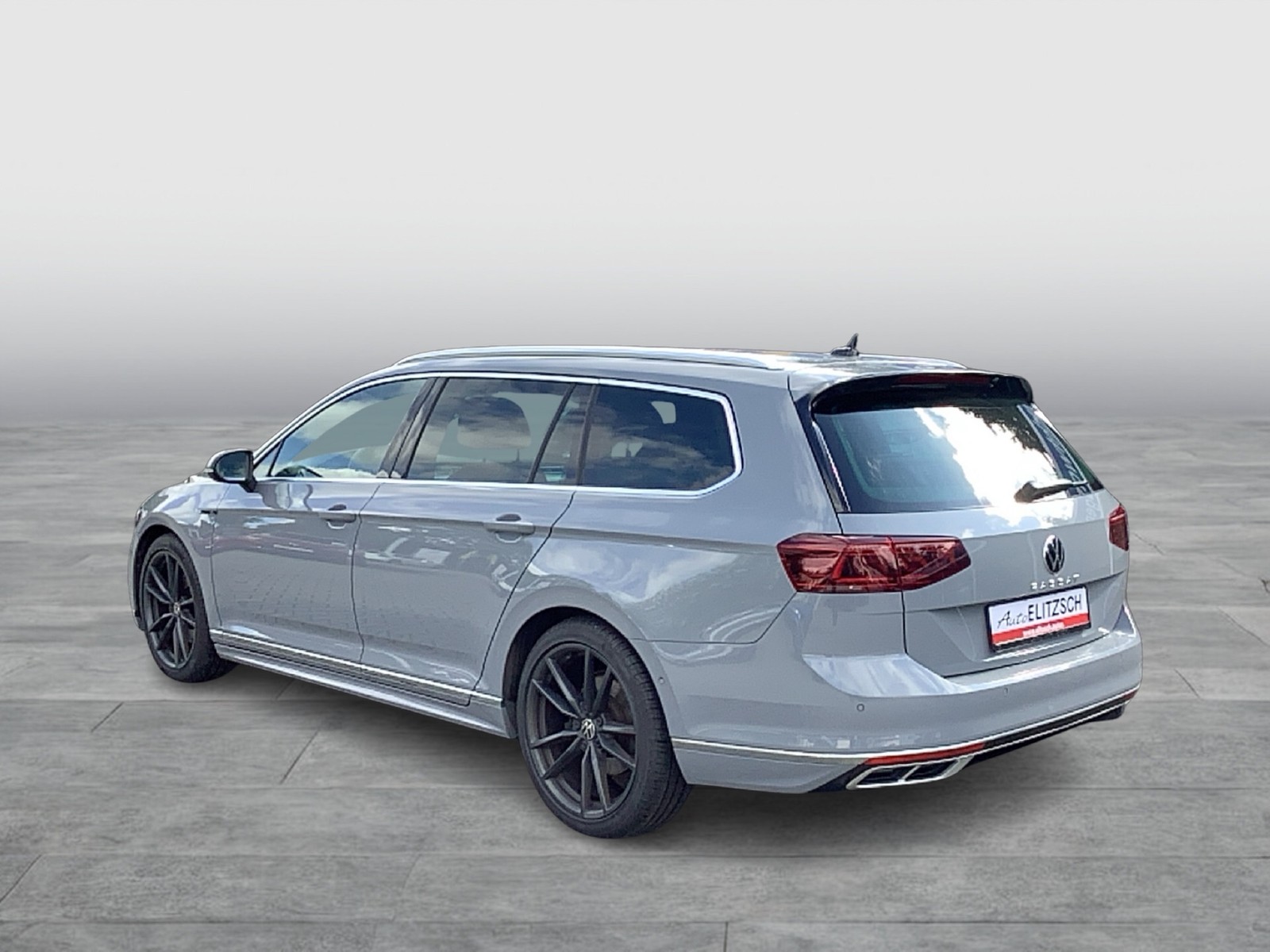 Fahrzeugabbildung Volkswagen Passat Variant TSI R-Line DSG Matrix AHK Navi Leder Pano AID ACC RFK SH 19