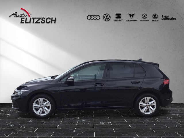 Fahrzeugabbildung Volkswagen Golf VIII TSI Life Standhzg. LED AHK Navi Pano AID ACC SH LM