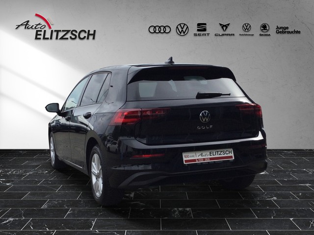 Fahrzeugabbildung Volkswagen Golf VIII TSI Life Standhzg. LED AHK Navi Pano AID ACC SH LM