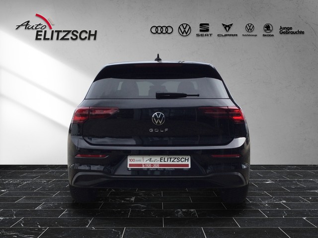 Fahrzeugabbildung Volkswagen Golf VIII TSI Life Standhzg. LED AHK Navi Pano AID ACC SH LM