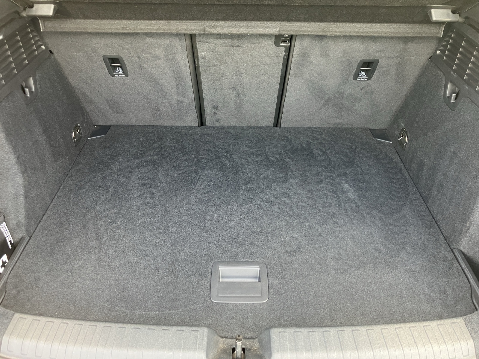 Fahrzeugabbildung Audi A3 Sportback 35 TFSI S line Matrix HUD ACC SHZ