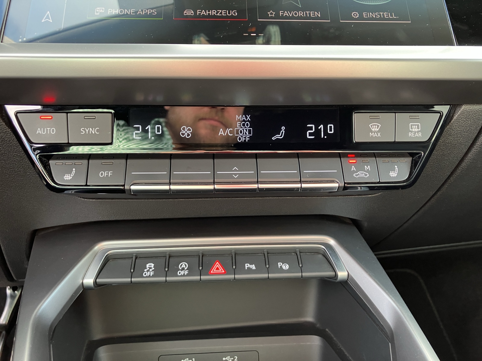 Fahrzeugabbildung Audi A3 Sportback 35 TFSI S line Matrix HUD ACC SHZ