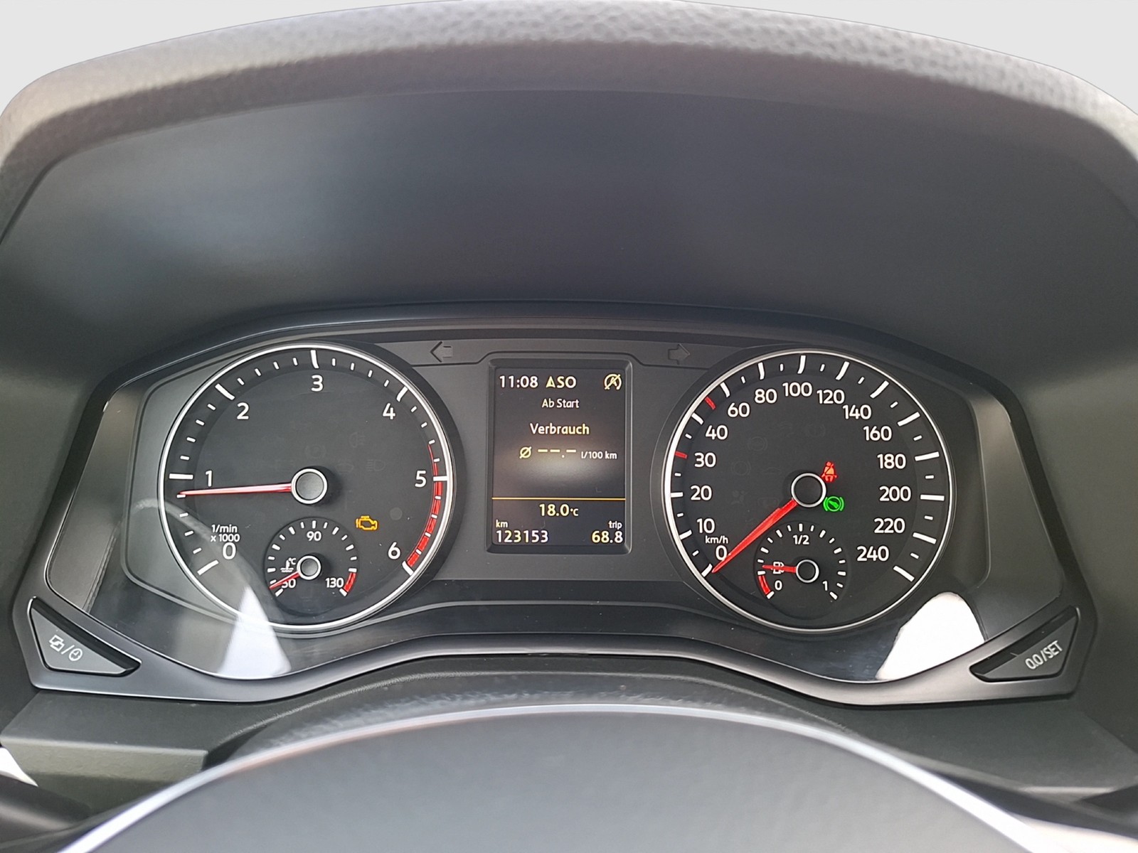 Fahrzeugabbildung Volkswagen Amarok TDI Aventura DC DSG 4M STH Xenon AHK Navi Leder GRA RFK SH
