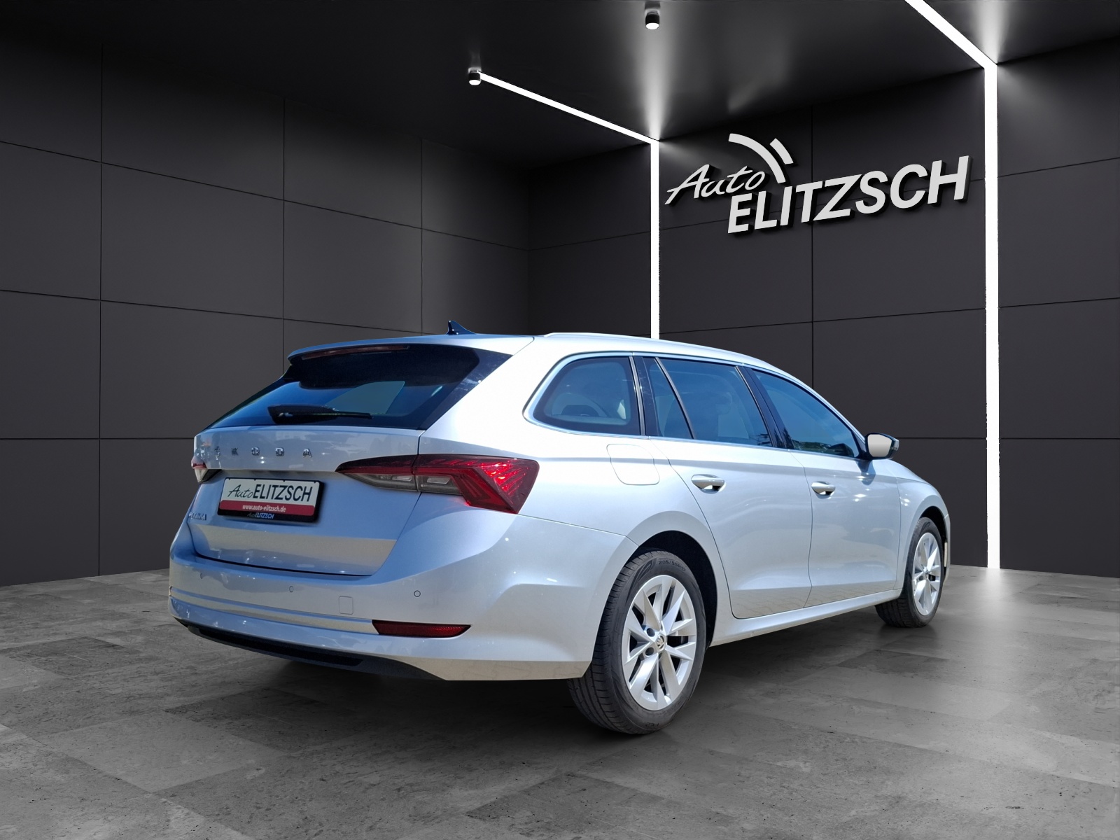Fahrzeugabbildung SKODA Octavia Combi TDI Style DSG LED Navi HUD PDC SH LM