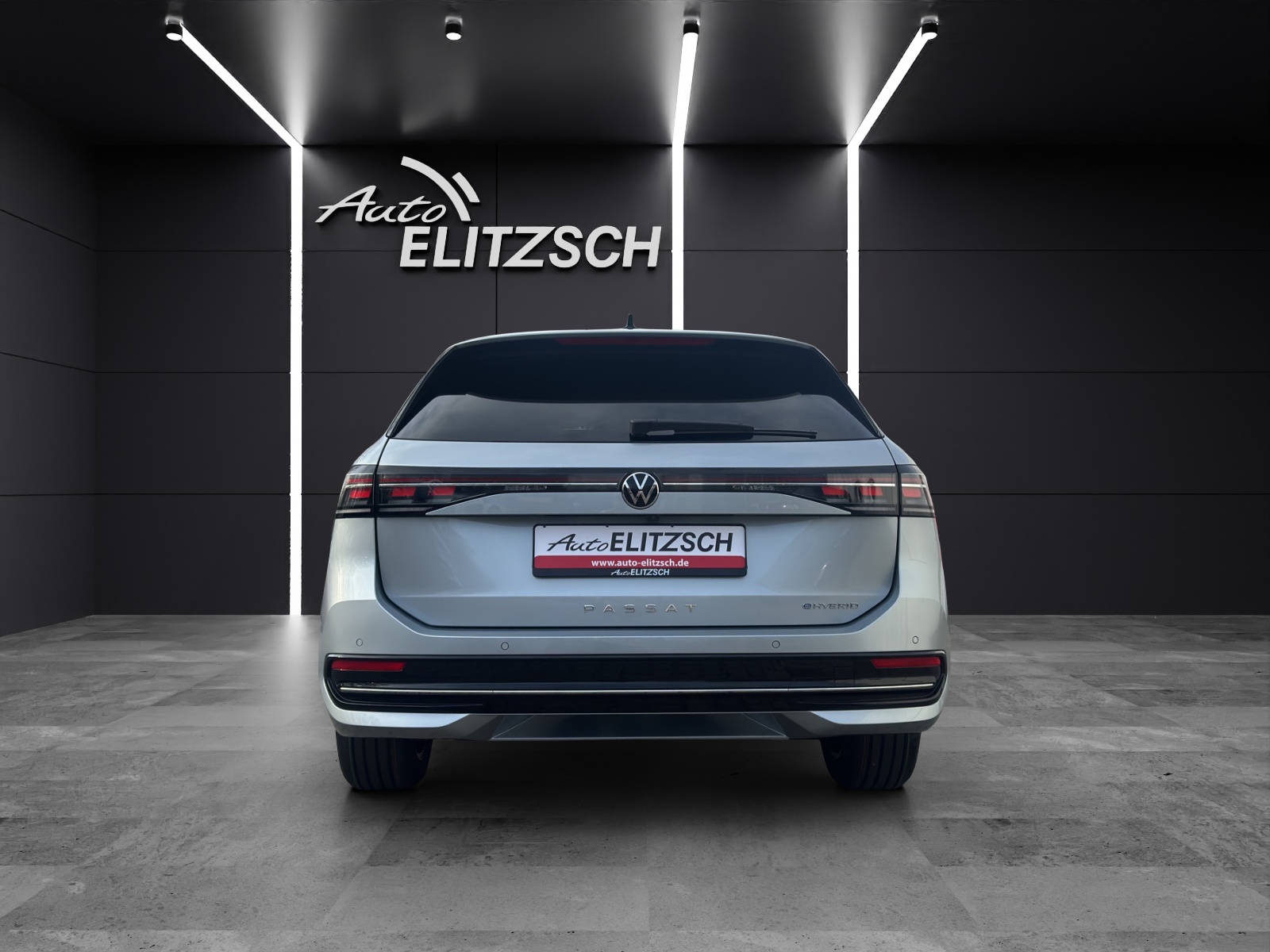 Fahrzeugabbildung Volkswagen Passat Variant 1.5 TSI eHybrid 150 kW Elegance AHZV IQ.LIGHT ACC DAB*
