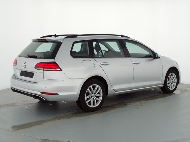 Fahrzeugabbildung Volkswagen Golf VII Variant TSI Comfortline Climatronic PDC SH LM