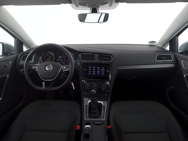 Fahrzeugabbildung Volkswagen Golf VII Variant TSI Comfortline Climatronic PDC SH LM