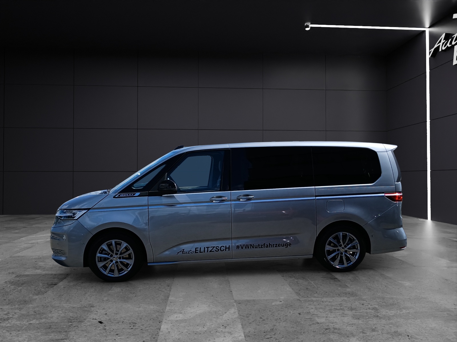 Fahrzeugabbildung Volkswagen T7 Multivan eHybrid Style LR 4MOT DSG LED NAVI AREA VIEW ACC