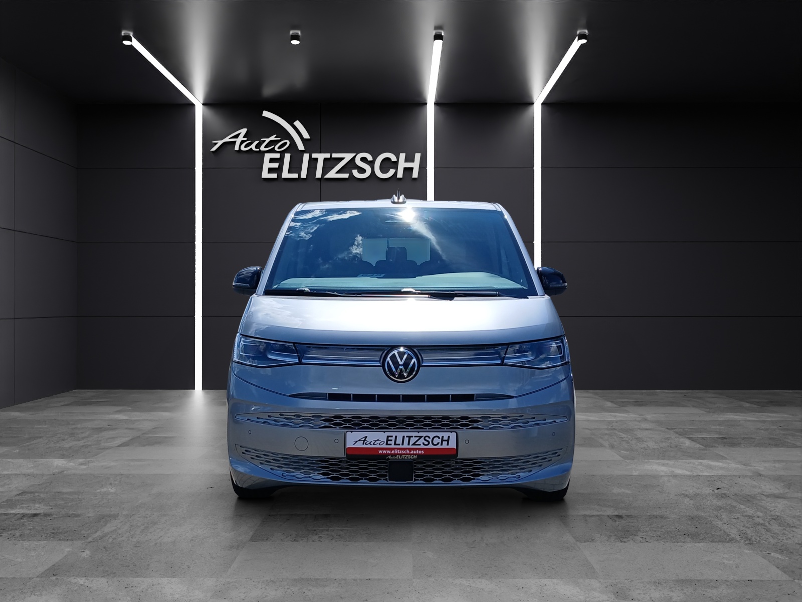 Fahrzeugabbildung Volkswagen T7 Multivan eHybrid Style LR 4MOT DSG LED NAVI AREA VIEW ACC