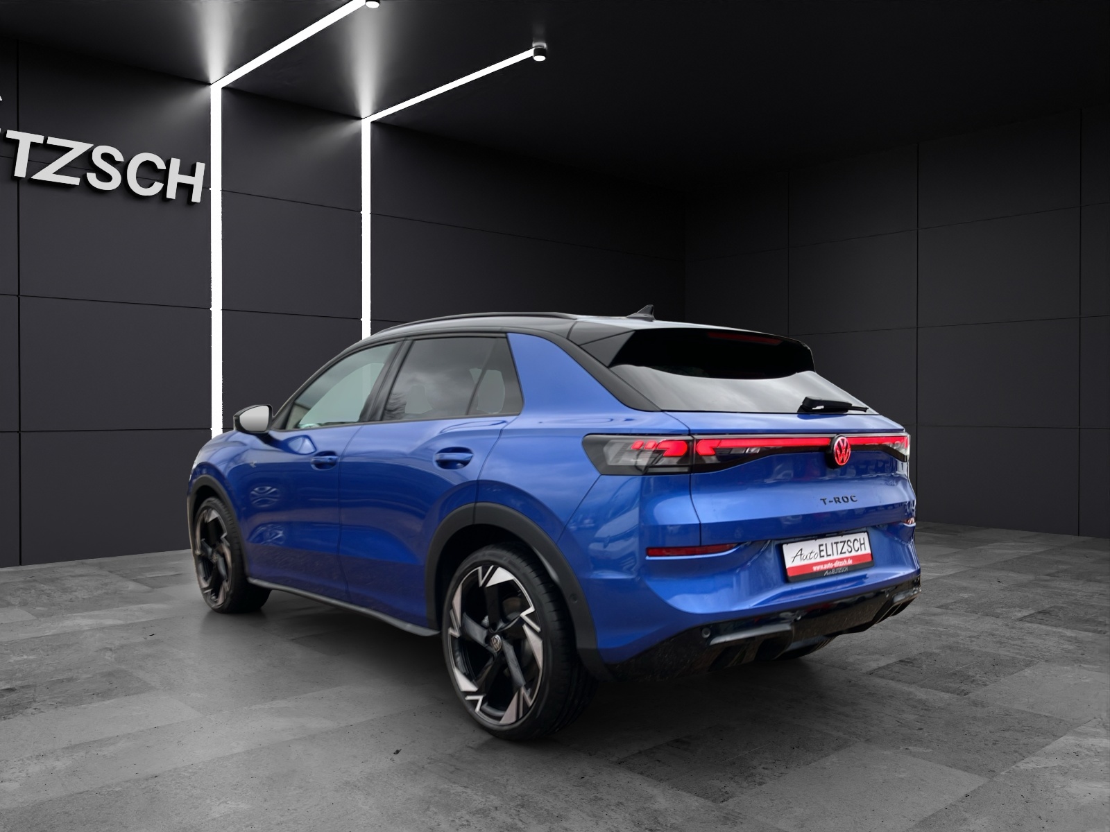 Fahrzeugabbildung Volkswagen T-Roc R-Line TSI DSG ACC SH 360° AppConnect DAB+ Navi