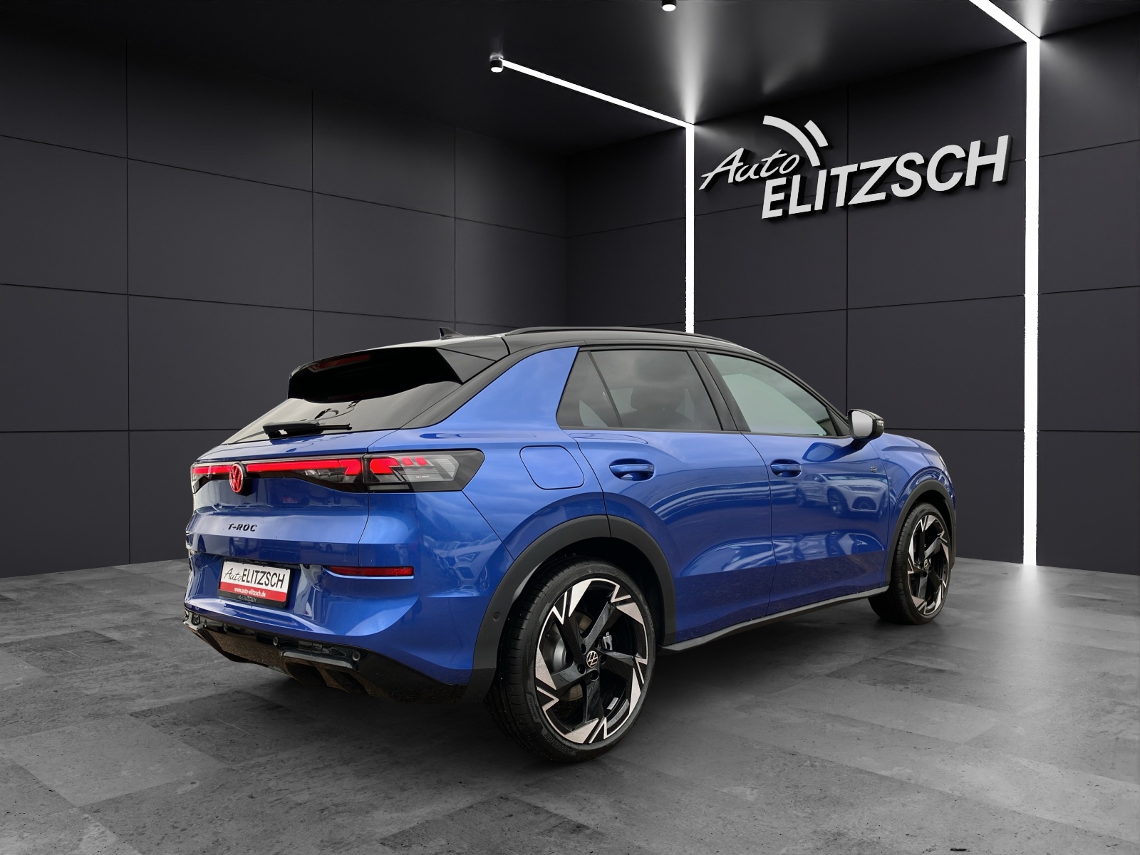 Fahrzeugabbildung Volkswagen T-Roc R-Line TSI DSG ACC SH 360° AppConnect DAB+ Navi
