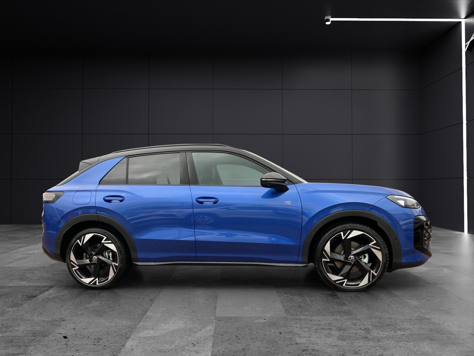 Fahrzeugabbildung Volkswagen T-Roc R-Line TSI DSG ACC SH 360° AppConnect DAB+ Navi